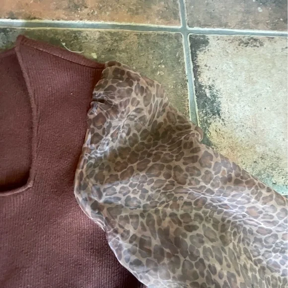 Anthropologie  Dolan Sheer Animal Print Puff-Sleeve Brown Sweater Size 3X - Picture 9 of 11